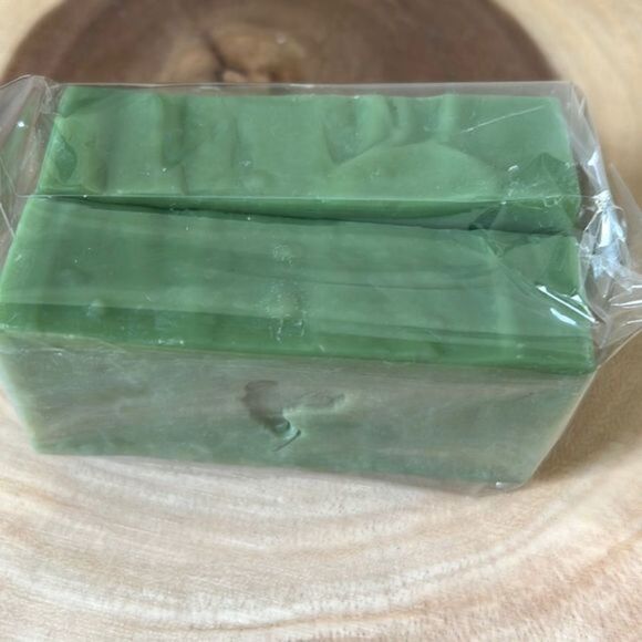 2 Half bars Avocado Soap - Picture 1 of 2